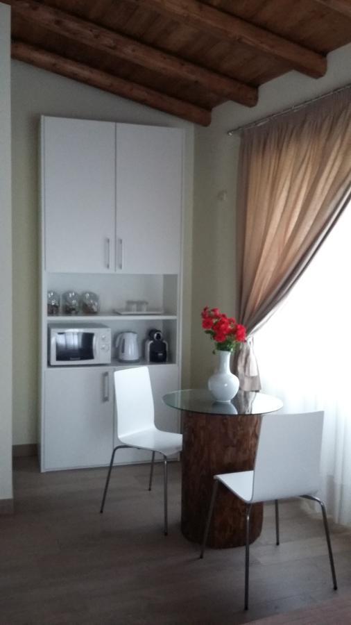 Cascina San Martino Bed & Breakfast Passirano Exterior photo